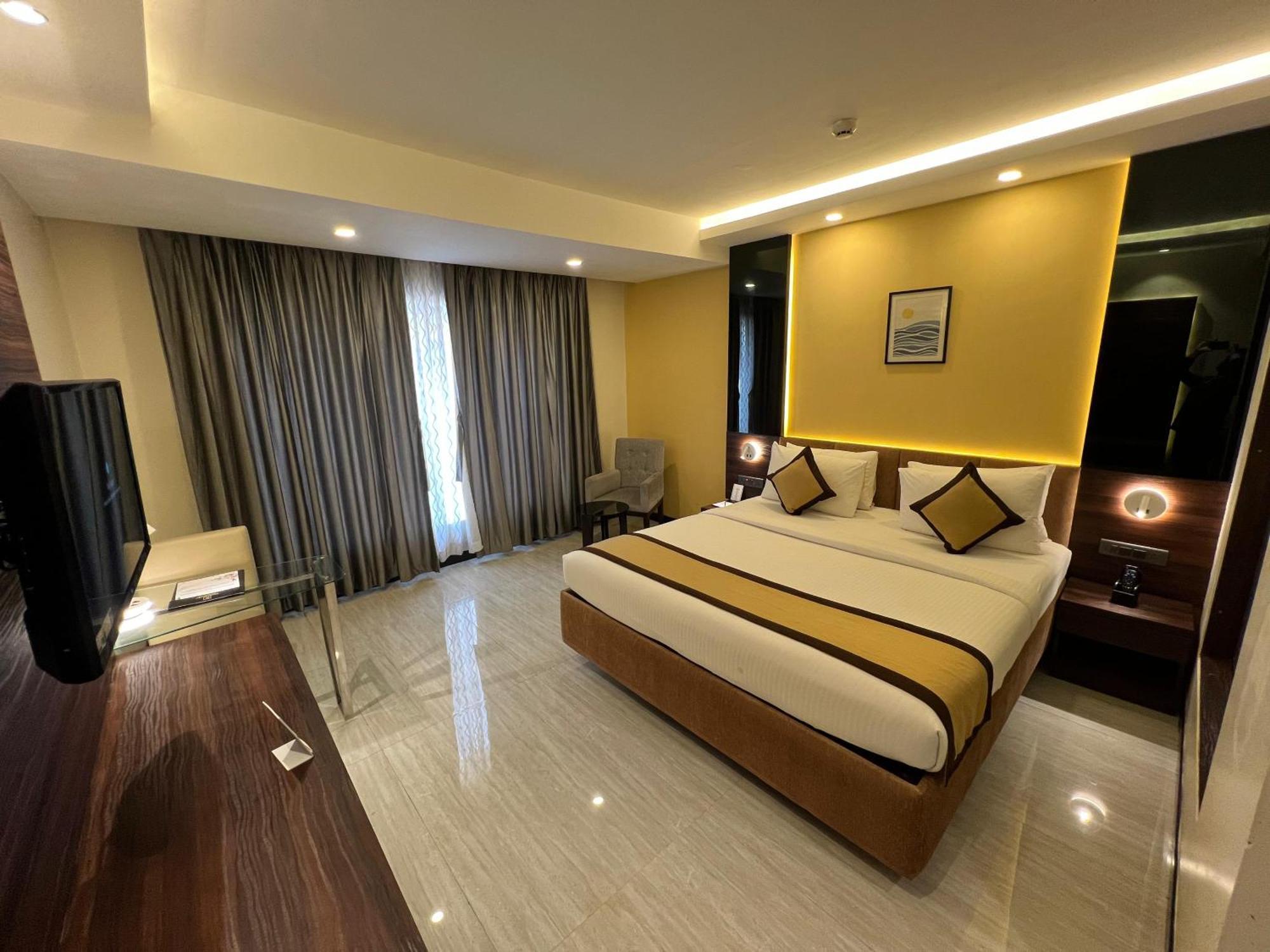 Golden Retreat Hotel Baharampur Exterior foto